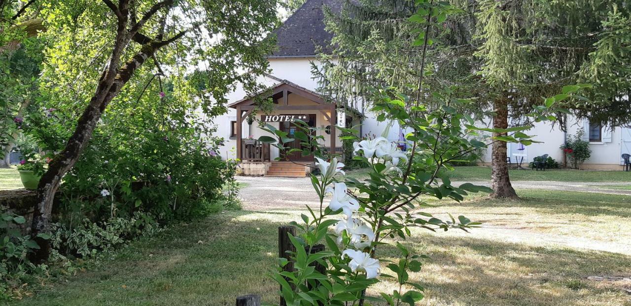 Hotel Du Parc Thonac Buitenkant foto